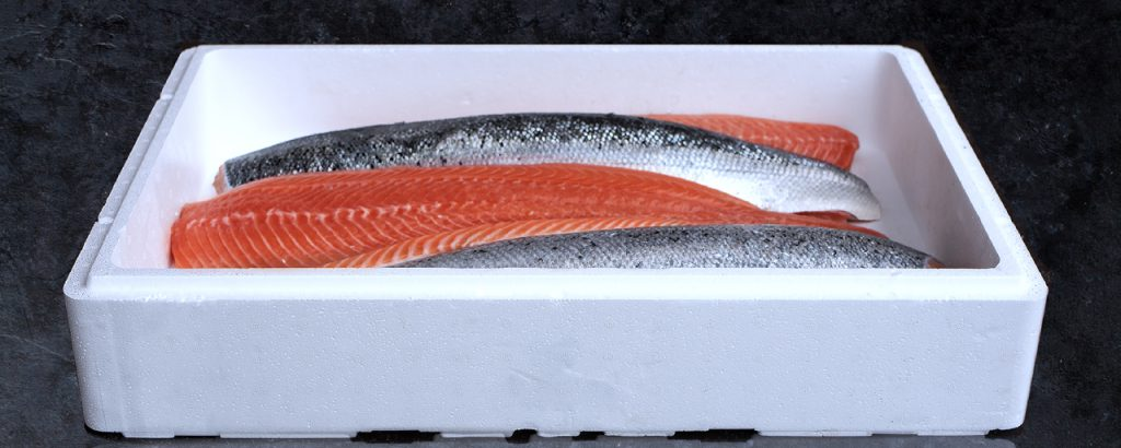 FRESH SALMON FILLETS  IMPORTED FROM CHILE